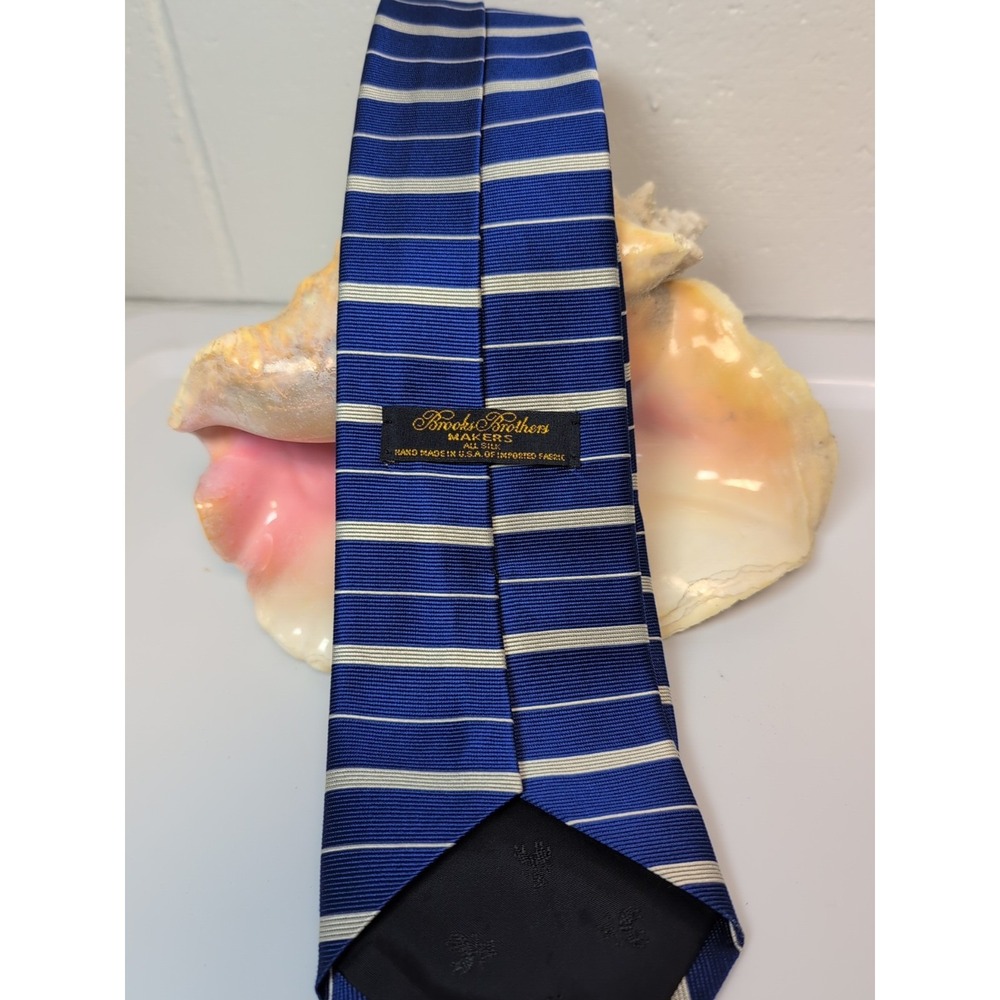 Men's Brooks Brothers 100% Silk Tie 56.5" X 4" Made In USA